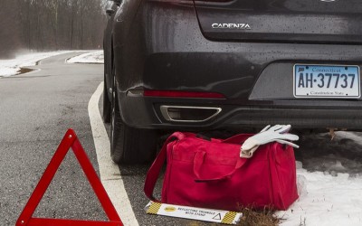 The Essential Car Emergency Kit Checklist