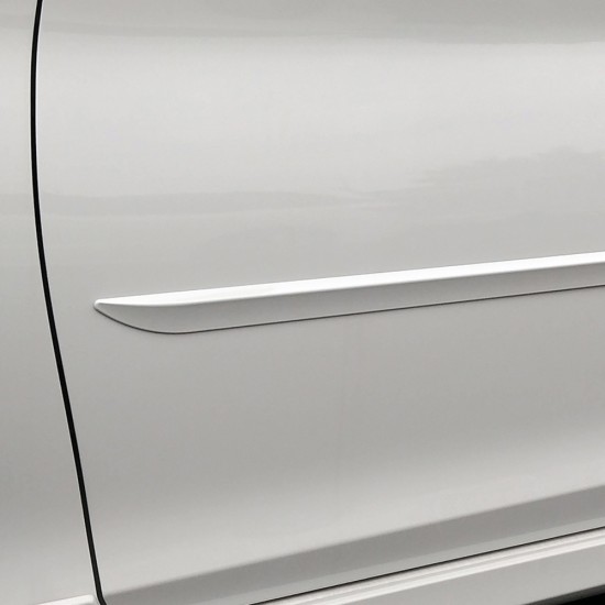 Chevrolet Trax Painted Body Side Molding 2024 - 2025 / FE7-TRAX24 (FE7-TRAX24) by www.Sportwing.com Chevrolet Trax Painted Body Side Molding 2024 - 2025 / FE7-TRAX24