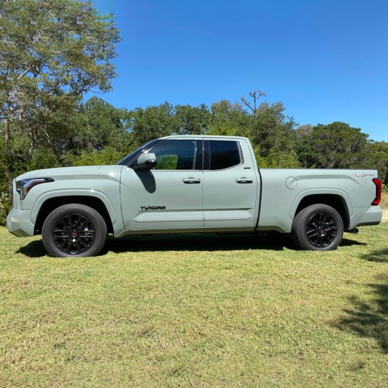Toyota Tundra Double Cab ChromeLine Painted Body Side Molding 2022 - 2025 / CF-TUN22-DC Toyota Tundra Double Cab ChromeLine Painted Body Side Molding 2022 - 2025 / CF-TUN22-DC