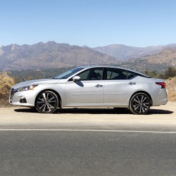  Nissan Altima 4 Door ChromeLine Painted Body Side Molding 2019 - 2025 / CF7-ALT19