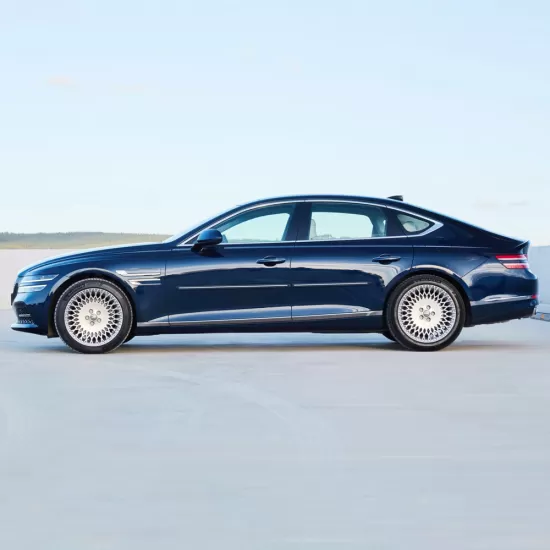  Genesis G80 ChromeLine Painted Body Side Molding 2021 - 2025 / CF-G80-21