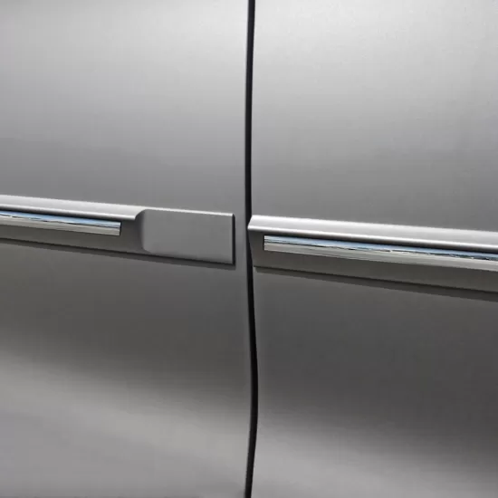 Chevrolet Traverse ChromeLine Painted Body Side Molding 2018 - 2023 / CF7-TRAV18 (CF7-TRAV18) by www.Sportwing.com