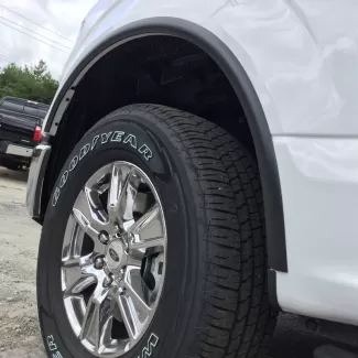 FenderGard Fender & Wheel Well Molding Trim with Lip - 25' Roll - 1 1/2” Wide - Black