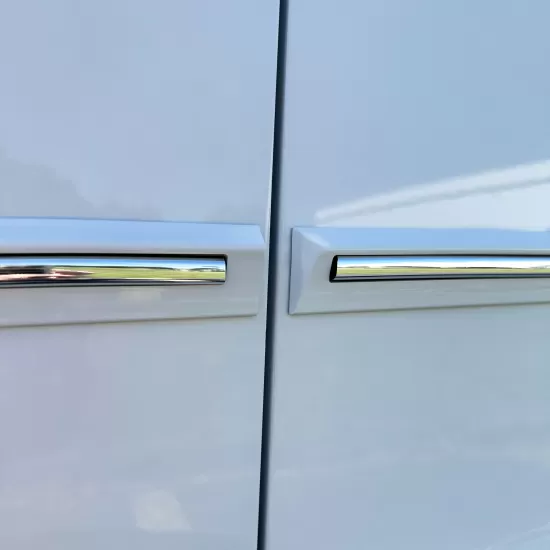 Chevrolet Traverse ChromeLine Painted Body Side Molding 2024 - 2026