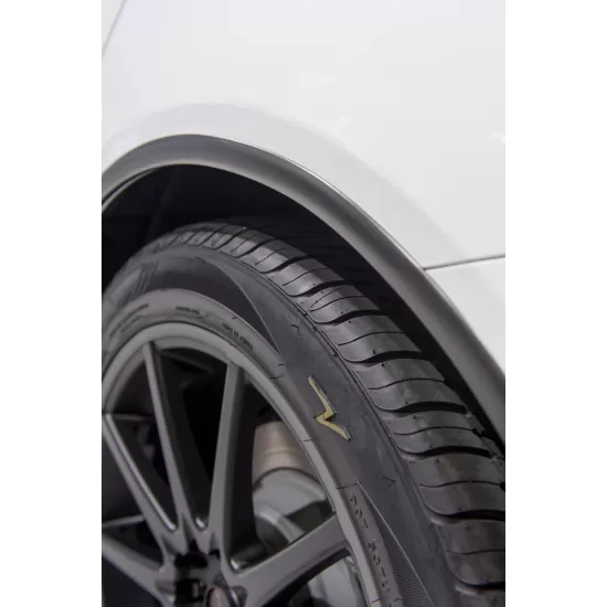 Universal Wheel Well Trim Molding with Lip - 25 Ft Roll - 1” Wide - Black