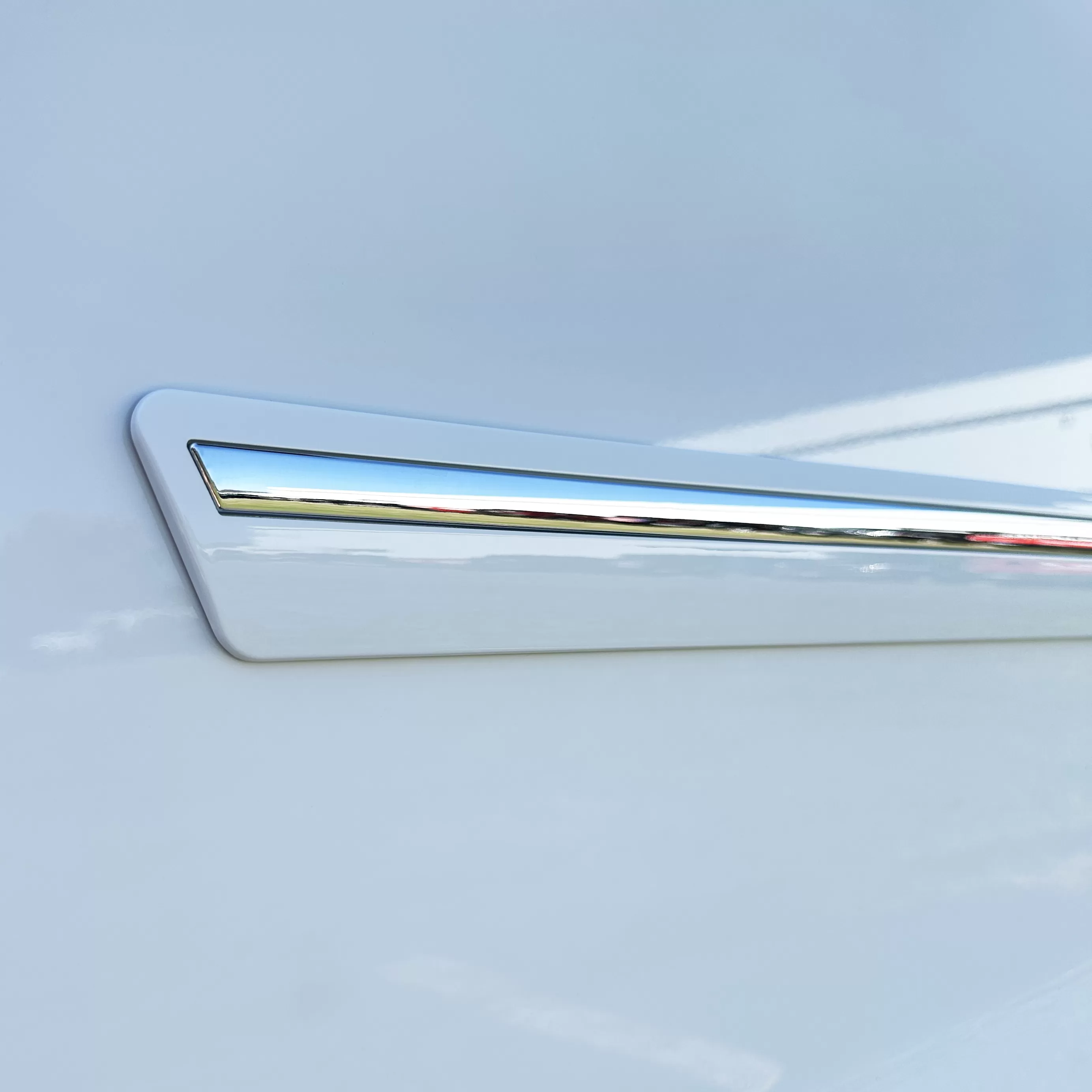 2014-2018 Chevy Silverado/Sierra Double Cab Body Side Molding Overlay Trim 4Pc 2014-2018 Chevy Silverado/Sierra Double Cab Body Side Molding Overlay Trim 4Pc